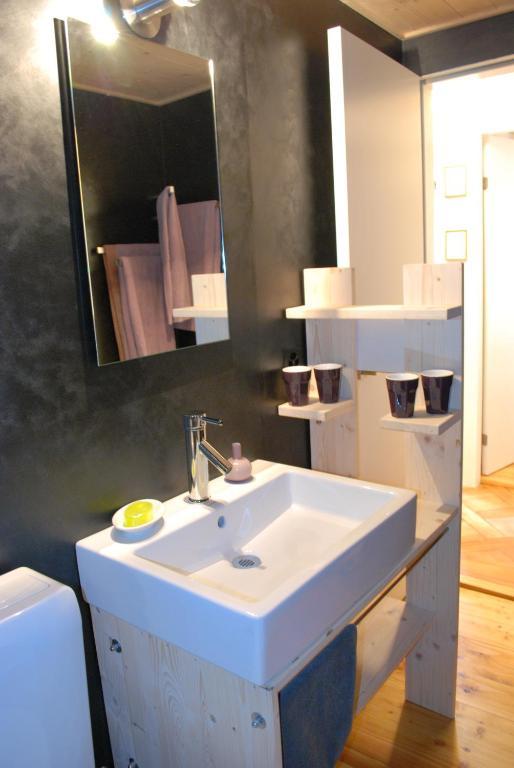 Ferienwohnung Troegligasse Andermatt Rum bild